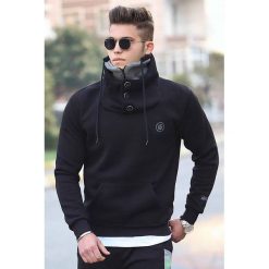 Męska bluza KLAVDIO BLACK. Czarne bluzy męskie IVET, m, z nadrukiem, eleganckie, z podwójnym kołnierzykiem, bez rękawów, bez kaptura. W wyprzedaży za 89,00 zł.