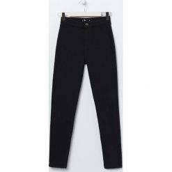 Jegginsy high waist - Czarny. Czarne jeansy damskie Sinsay, bez wzorów, z jeansu. Za 39,99 zł.