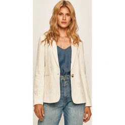 Desigual - Żakiet. Białe kamizelki damskie Desigual, bez wzorów, z bawełny, bez kaptura. Za 649,90 zł.