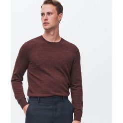 Wełniany sweter - Bordowy. Czerwone swetry męskie Reserved, s, bez wzorów, z wełny, bez kołnierzyka, bez kaptura. Za 139,99 zł.