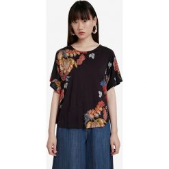 Desigual Gabi Koszulka Czarny Wielokolorowy. Czarne koszulki damskie Desigual, l, z nadrukiem, z wiskozy, bez kołnierzyka, z krótkim rękawem. Za 223,95 zł.