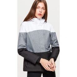 Sportowa kurtka w pasy - Czarny. Czarne kurtki sportowe damskie marki Cropp, s. Za 169,99 zł.