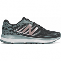 New Balance Synact - WSYNLH1. Szare buty sportowe damskie New Balance, bez wzorów, z gumy, sportowe, tenisowe. W wyprzedaży za 299,99 zł.