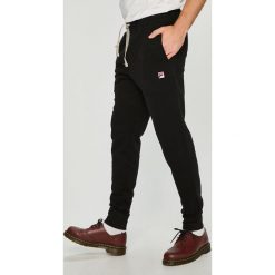 Fila - Spodnie. Czarne spodnie męskie Fila, s, bez wzorów, z bawełny. W wyprzedaży za 179,90 zł.