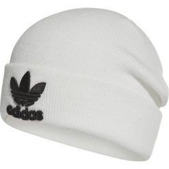 CZAPKA ZIMOWA ADIDAS BEANIE TREFOIL (DAMSKA). Czapki damskie Adidas, na zimę, bez wzorów, z dzianiny. W wyprzedaży za 69,99 zł.