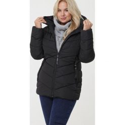 Czarna Kurtka Stoneville. Czarne kurtki damskie Born2be, na zimę, xl, bez wzorów, eleganckie, długie. Za 209,99 zł.