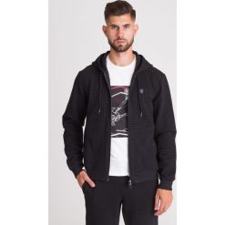 BLUZA REGULAR FIT EA7 EMPORIO ARMANI. Czarne bluzy męskie EA7 Emporio Armani, s, z aplikacjami, z kapturem, bez rękawów, z kapturem. Za 504,50 zł.