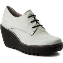 Półbuty FLY LONDON - Yauafly P500699002 Offwhite/Black. Białe półbuty damskie na koturnie marki Fly London, ze skóry. W wyprzedaży za 319,00 zł.