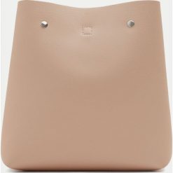 Plecaki damskie: Modny plecak w kolorze nude w miejskim stylu