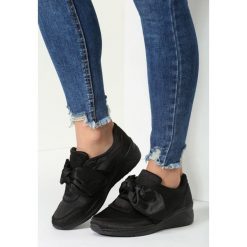 Czarne Buty Sportowe Sound Of Silence. Czarne buty sportowe damskie marki other, z materiału. Za 89,99 zł.