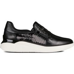 Geox - Buty. Czarne buty sportowe damskie Geox, bez wzorów, ze skóry, sportowe. W wyprzedaży za 299,90 zł.