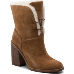 Botki UGG - W Jerene 1098313 CHE. Pomarańczowe śniegowce damskie Ugg, ze skóry, bez zapięcia. Za 1129,00 zł.