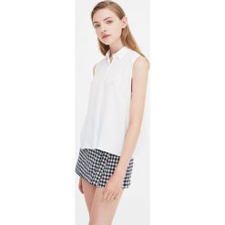 Koszula basic bez rękawów. Białe koszule damskie marki Pull&Bear, bez rękawów. Za 29,90 zł.