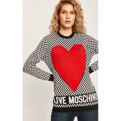 Love Moschino - Sweter. Czerwone swetry damskie Love Moschino, s, bez wzorów, z wiskozy, bez rękawów, bez kaptura. W wyprzedaży za 999,90 zł.