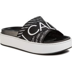 Klapki CALVIN KLEIN - Jeama B4E7952 Black/White. Czarne klapki damskie Calvin Klein, bez wzorów, ze skóry ekologicznej, bez obcasa. Za 499,00 zł.