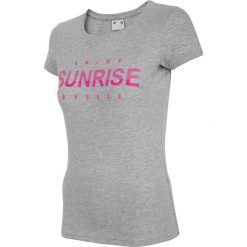 T-shirt damski TSD015 - chłodny jasny szary melanż. Szare t-shirty damskie 4f, bez wzorów, bez kołnierzyka. Za 44,99 zł.