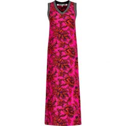 Sukienka letnia MCQ Alexander McQueen 548568. Różowe sukienki damskie McQ Alexander McQueen, na lato, bez wzorów, z wiskozy, bez kołnierzyka, bez rękawów. W wyprzedaży za 689,00 zł.