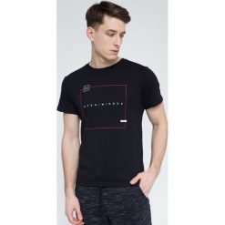 T-shirty męskie: T-shirt męski TSM214 – głęboka czerń