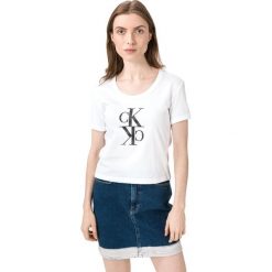 Calvin Klein Koszulka Biały. Białe koszulki damskie Calvin Klein, s, z nadrukiem, z bawełny, bez kołnierzyka, z krótkim rękawem. Za 169,95 zł.