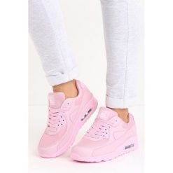 Różowe Buty Sportowe Classical Nilda. Różowe buty sportowe damskie marki Born2be, z nadrukiem, z tkaniny, sportowe. Za 79,99 zł.