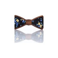 Blossom – Drewniana Mucha z Motywem Kwiatowym. Szare muchy męskie Woodenlife, w kwiaty, z bawełny. Za 119,00 zł.