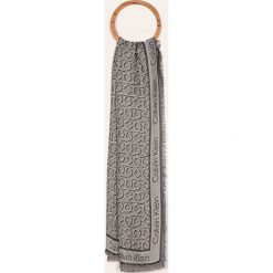 Calvin Klein - Chusta. Zielone szaliki damskie Calvin Klein, bez wzorów, z dzianiny. Za 229,90 zł.