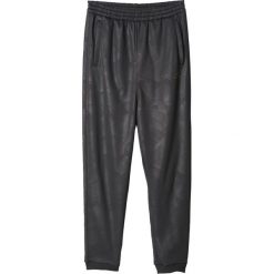Chinosy chłopięce: Adidas Spodnie District Knitted Pant czarny r. 152 (BQ1687)