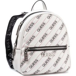Plecak GUESS - Ronie (GY) HWGY74 45320 WHI. Białe plecaki damskie Guess, z aplikacjami, ze skóry ekologicznej. Za 599,00 zł.