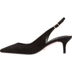 Dune London WIDE FIT WIDE FIT CASANDRAA Czółenka black. Czarne czółenka marki Dune London WIDE FIT, z weluru. Za 379,00 zł.