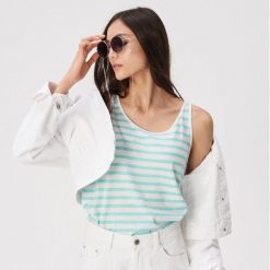 Tank top w paski - Zielony. Zielone topy damskie Sinsay, s, w paski, bez kołnierzyka. Za 14,99 zł.