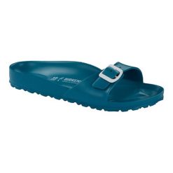 Klapki w kolorze turkusowym. Klapki damskie Birkenstock. W wyprzedaży za 94,95 zł.