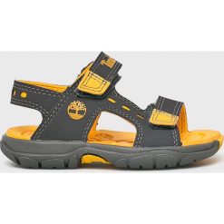 Timberland - Sandały dziecięce Moss Jump. Szare sandały chłopięce Timberland, z gumy, bez zapięcia. W wyprzedaży za 139,90 zł.