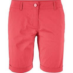 Bermudy bonprix koralowy. Czerwone spodnie damskie bonprix. Za 49,99 zł.