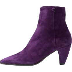 Maripé Botki viola. Fioletowe botki damskie skórzane Maripé, klasyczne. Za 629,00 zł.