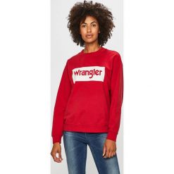 Wrangler - Bluza. Czerwone bluzy damskie Wrangler, s, z nadrukiem, z bawełny, bez rękawów, bez kaptura. W wyprzedaży za 139,90 zł.