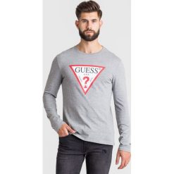 LONGSLEEVE LOGO TEE Guess. Szare bluzy męskie Guess, s, z nadrukiem, z bawełny, z okrągłym kołnierzem, bez rękawów, bez kaptura. Za 169,00 zł.