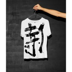 Jinka art woman. Czarne bluzki damskie Pakamera, bez wzorów, bez kołnierzyka. Za 129,00 zł.