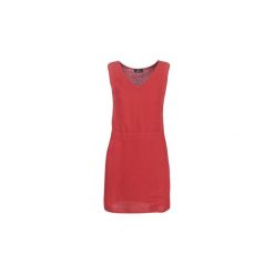 Sukienki krótkie One Step TINA. Czerwone sukienki damskie marki One Step, bez wzorów, bez kołnierzyka, z krótkim rękawem, krótkie, mini. Za 639,00 zł.