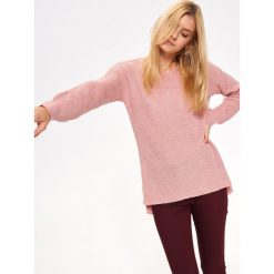 SWETER DAMSKI, GŁADKI. Czerwone swetry klasyczne damskie marki TROLL, na jesień, z dzianiny. W wyprzedaży za 19,99 zł.