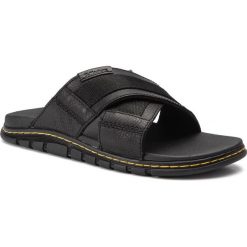 Klapki DR. MARTENS - Athens Slide 24869001 Black. Czarne klapki męskie Dr. Martens, bez wzorów, ze skóry. Za 359,00 zł.