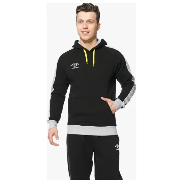 Umbro Bluza Contrast Panel Fleece Hoodie , czarny, rozmiar M. Czarne bluzy męskie Umbro, m, bez wzorów, z bawełny, sportowe, z kapturem, bez rękawów, długie, bez kaptura. W wyprzedaży za 79,99 zł.