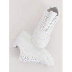Buty sportowe białe EREIL. Białe buty sportowe damskie FunKee.pl, bez wzorów, z tkaniny, klasyczne. Za 105,99 zł.
