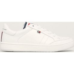 Tommy Hilfiger - Buty dziecięce. Białe trampki chłopięce TOMMY HILFIGER, bez wzorów, z gumy, sportowe, z okrągłym noskiem, bez zapięcia. Za 279,90 zł.