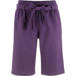Krótkie spodenki lniane bonprix ciemny lila. Fioletowe szorty damskie bonprix, bez wzorów. Za 44,99 zł.
