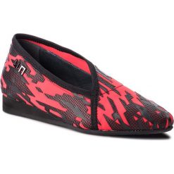 Półbuty UNITED NUDE - Fold Lite Lo 1023757398 Red Geo. Czarne półbuty damskie skórzane marki United Nude. W wyprzedaży za 409,00 zł.