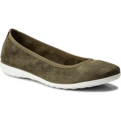 Baleriny CAPRICE - 9-22142-20 Khaki Multi 731. Zielone klasyczne baleriny damskie Caprice, bez wzorów, ze skóry, bez obcasa, na płaskiej podeszwie. W wyprzedaży za 139,00 zł.