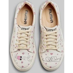 Sneakersy wegańskie Miłość Przyciąga Mumka. Sneakersy damskie Mumka. Za 259,00 zł.