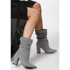 Czarno-Białe Botki Scotlamcof. Czarne botki damskie Born2be, eleganckie, za kostkę, bez obcasa, na obcasie, bez zapięcia. Za 159,99 zł.