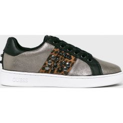 Guess Jeans - Buty. Szare buty sportowe damskie Guess Jeans, z aplikacjami, z jeansu, sportowe. W wyprzedaży za 329,90 zł.
