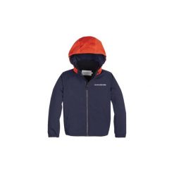 Kurtki krótkie Dziecko Calvin Klein Jeans IB0IB00022 REVERSIBLE HOOD. Kurtki chłopięce Calvin Klein Jeans, bez wzorów, z jeansu, krótkie, bez kaptura. Za 420,96 zł.